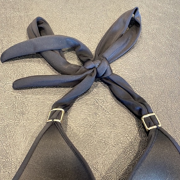 NWOT. VICTORIA SECRET Black Halter Push up Bathing Suit Top - Picture 8 of 8